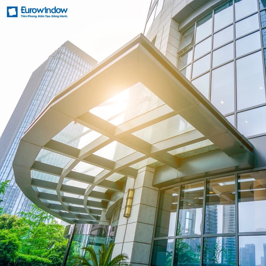 Mái che kính cường lực Eurowindow